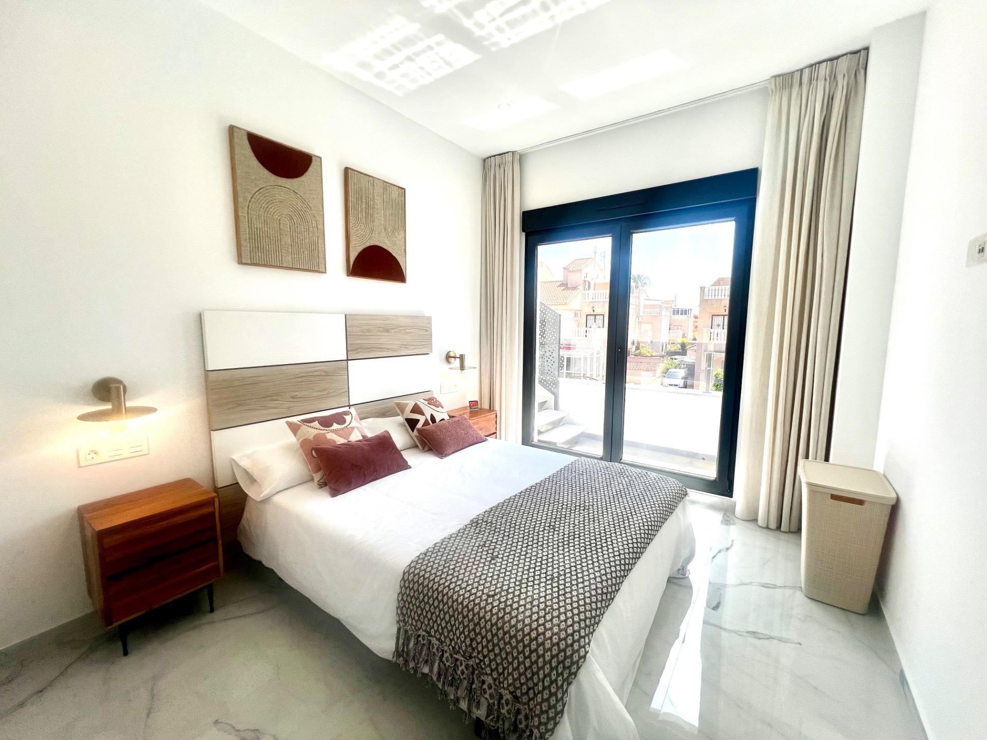 3 Bed, 3 Bath, HouseFor Sale, Torrevieja, Alicante