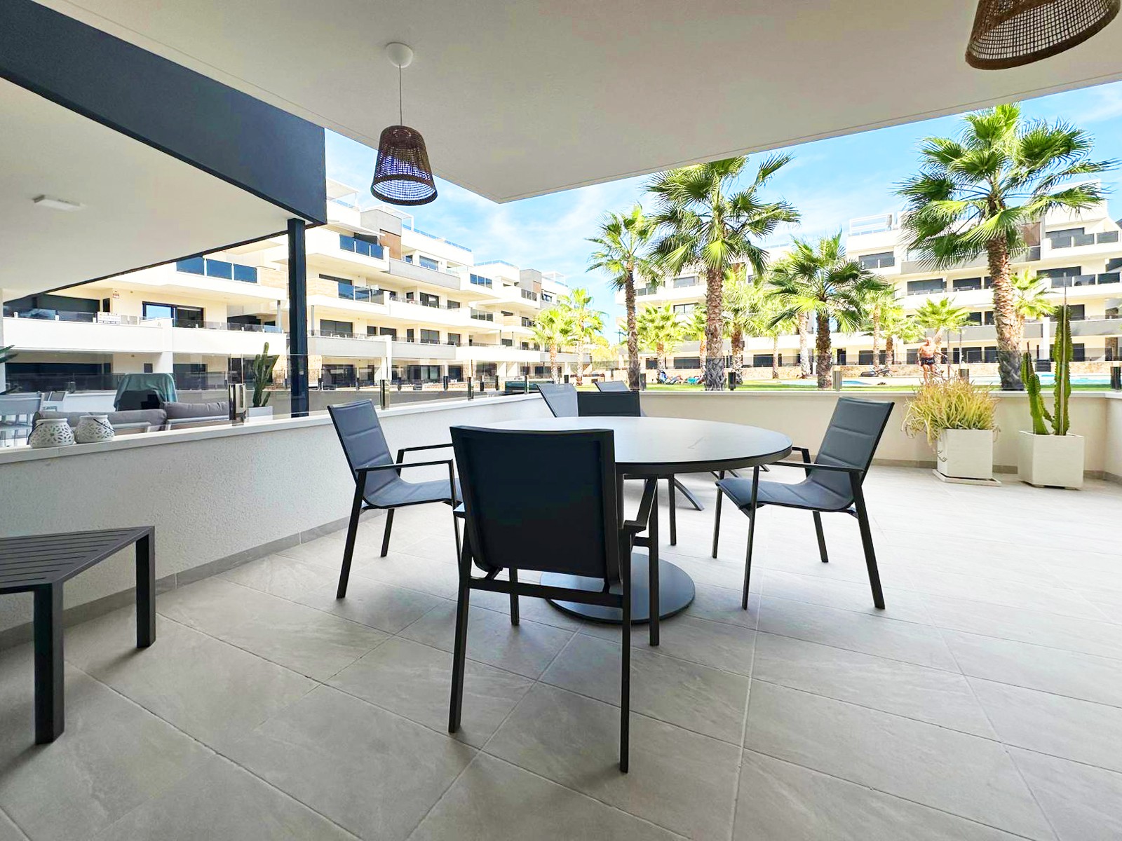 2 Bed, 2 Bath, ApartmentFor Sale, Torrevieja, Alicante