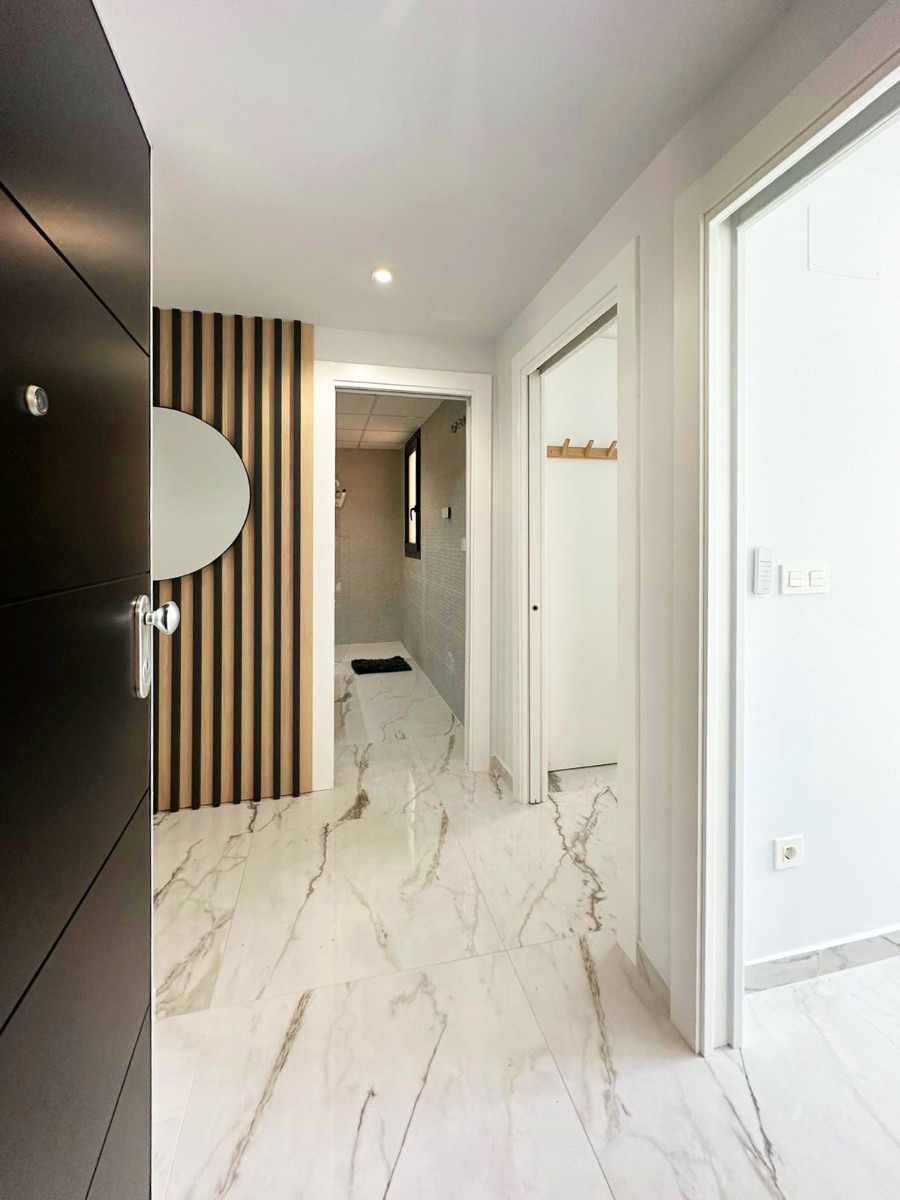 2 Bed, 2 Bath, ApartmentFor Sale, Torrevieja, Alicante