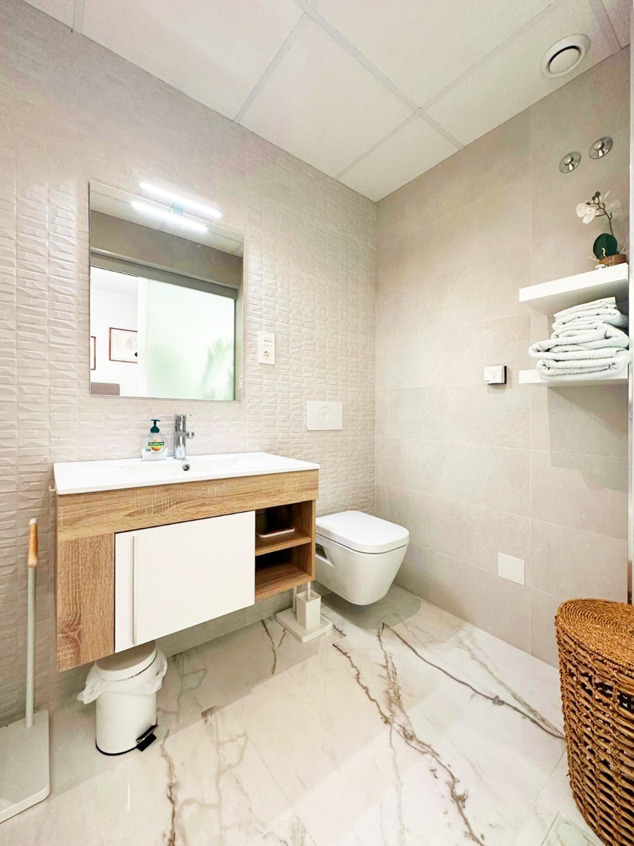 2 Bed, 2 Bath, ApartmentFor Sale, Torrevieja, Alicante