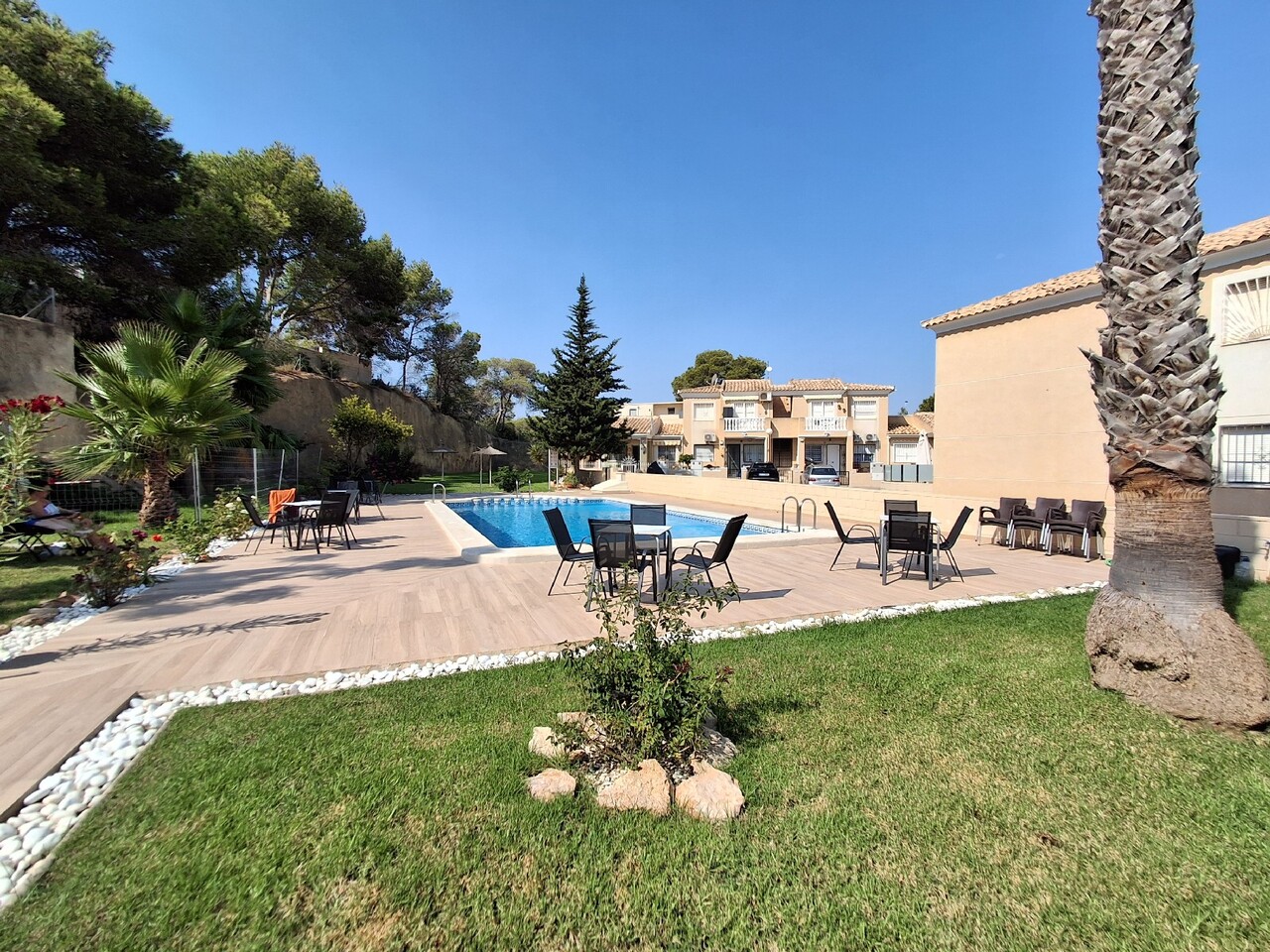 2 Bed, 1 Bath, ApartmentFor Sale, Los Balcones, Alicante