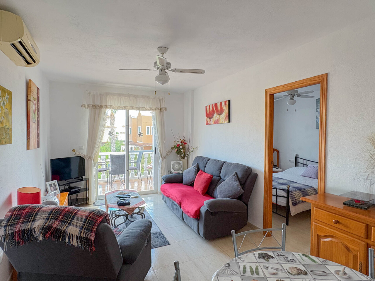 2 Bed, 1 Bath, ApartmentFor Sale, Los Balcones, Alicante