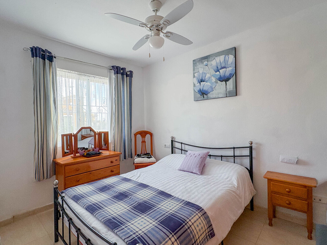 2 Bed, 1 Bath, ApartmentFor Sale, Los Balcones, Alicante