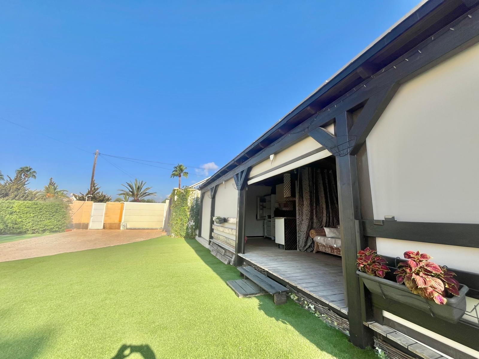 4 Bed, 2 Bath, HouseFor Sale, Torrevieja, Alicante