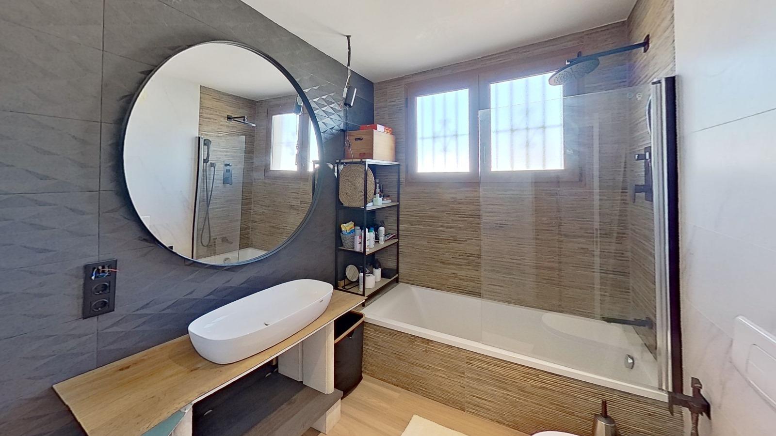 4 Bed, 2 Bath, HouseFor Sale, Torrevieja, Alicante