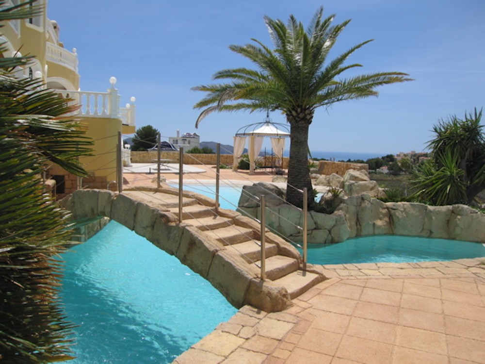 8 Bed, 6 Bath, HouseFor Sale, La Nucia, Alicante