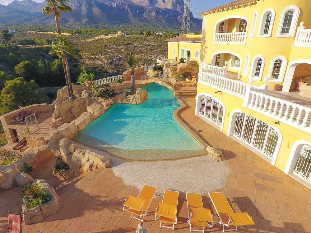 8 Bed, 6 Bath, HouseFor Sale, La Nucia, Alicante