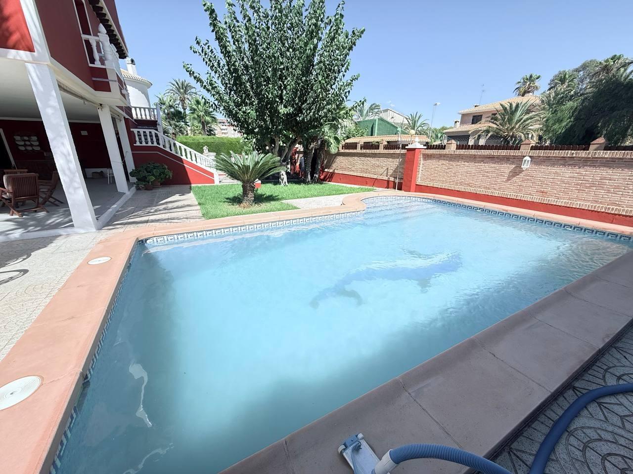 5 Bed, 3 Bath, HouseFor Sale, Campoamor, Alicante