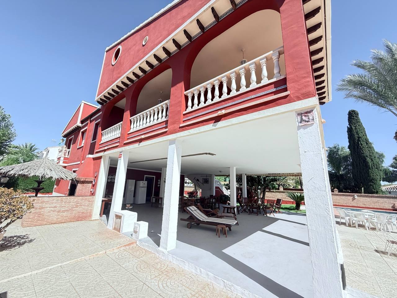 5 Bed, 3 Bath, HouseFor Sale, Campoamor, Alicante