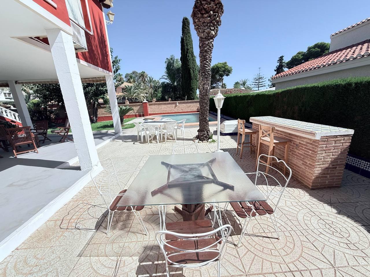 5 Bed, 3 Bath, HouseFor Sale, Campoamor, Alicante