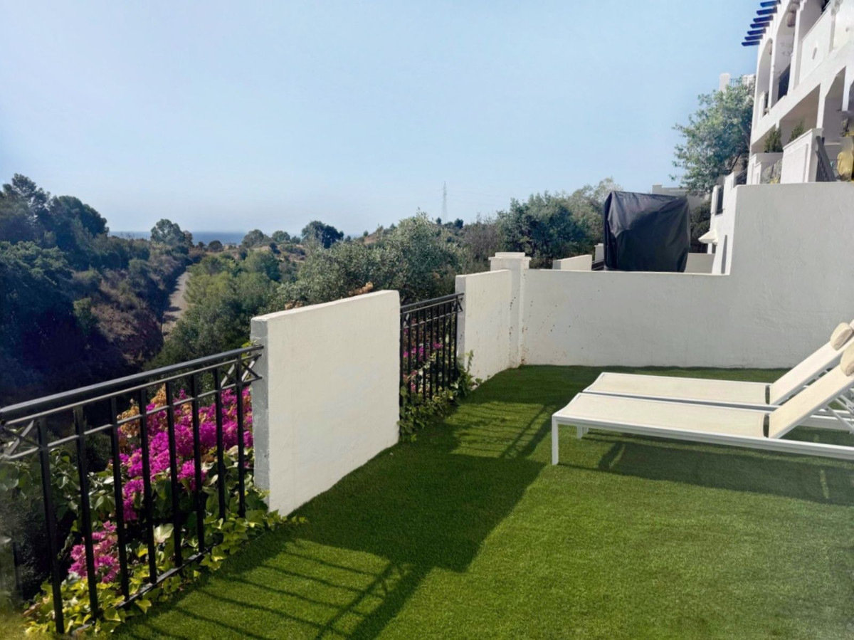 2 Bed, 2 Bath, ApartmentFor Sale, Los Monteros, Malaga
