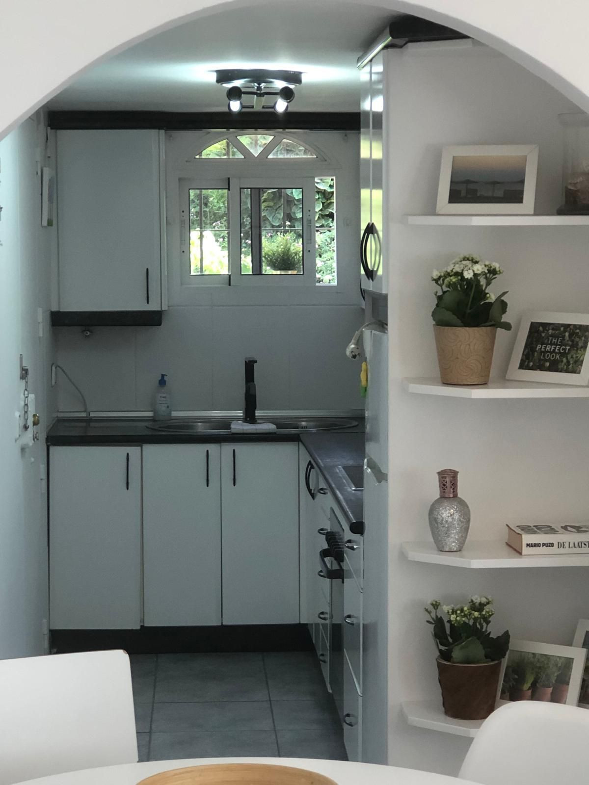 2 Bed, 1 Bath, ApartmentFor Sale, Estepona, Malaga