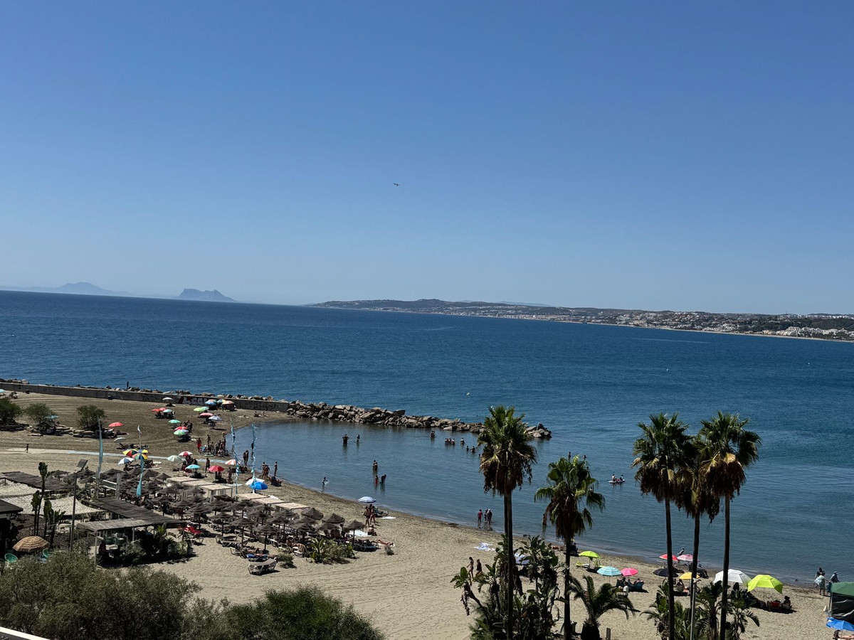 2 Bed, 1 Bath, ApartmentFor Sale, Estepona, Malaga
