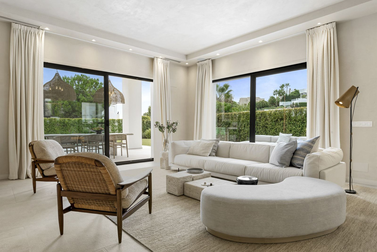 4 Bed, 4 Bath, HouseFor Sale, Benahavis, Malaga