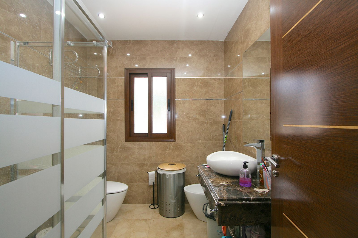 8 Bed, 5 Bath, HouseFor Sale, Sierrezuela, Malaga