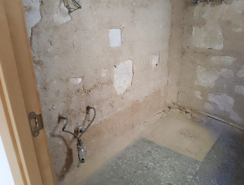 4 Bed, 2 Bath, ApartmentFor Sale, Oliva, Valencia, 46780