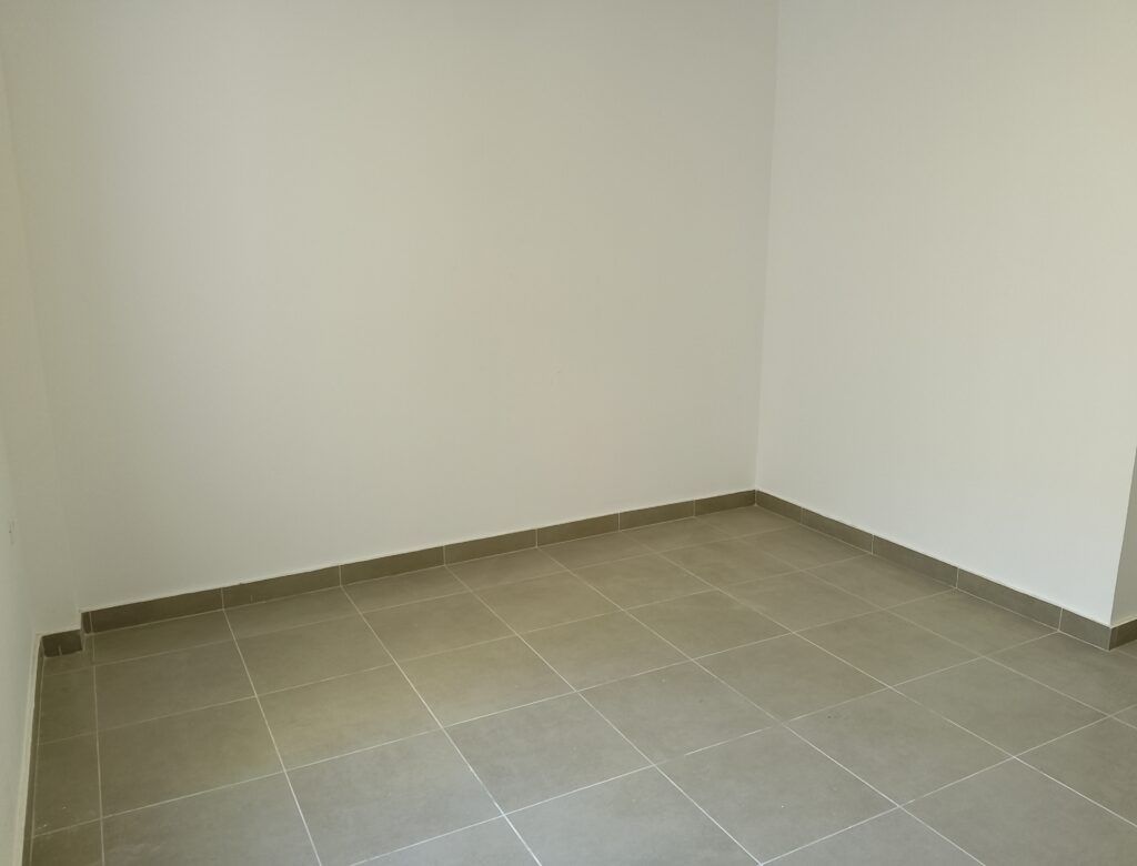 4 Bed, 2 Bath, ApartmentFor Sale, Oliva, Valencia, 46780