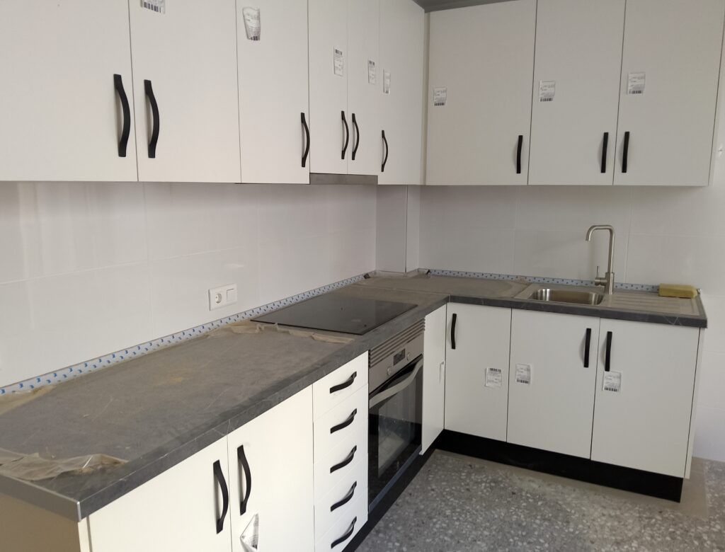 4 Bed, 2 Bath, ApartmentFor Sale, Oliva, Valencia, 46780