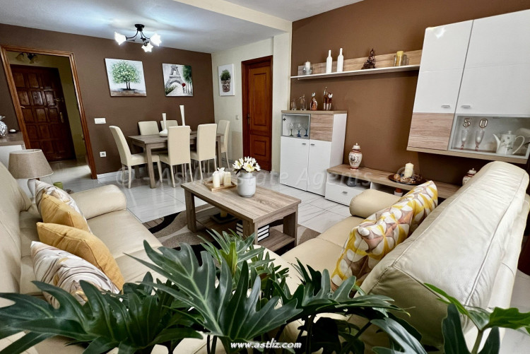 4 Bed, 2 Bath, ApartmentFor Sale, Edf Victoria, Adeje