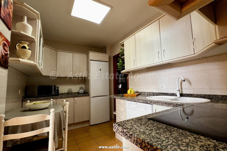 4 Bed, 2 Bath, ApartmentFor Sale, Edf Victoria, Adeje