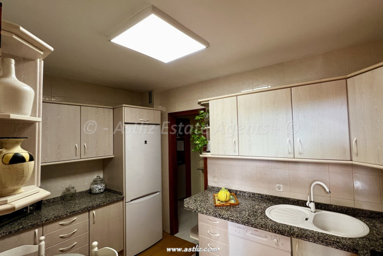 4 Bed, 2 Bath, ApartmentFor Sale, Edf Victoria, Adeje