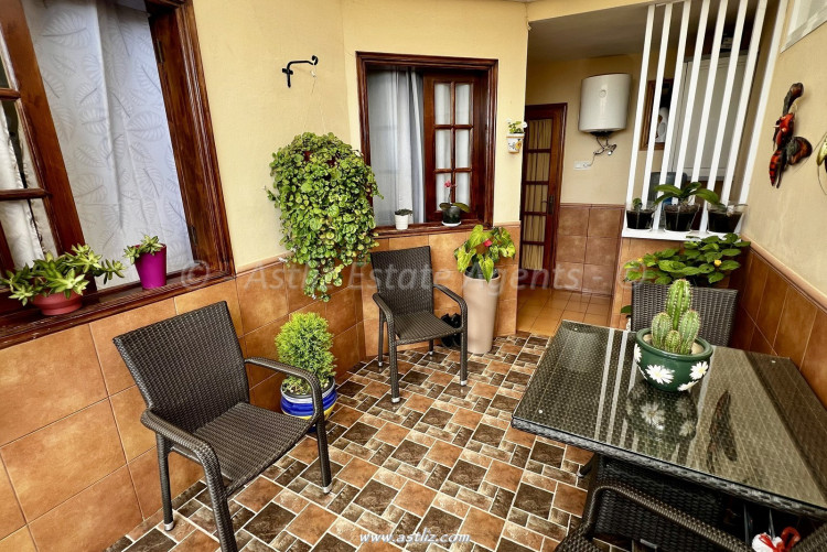 4 Bed, 2 Bath, ApartmentFor Sale, Edf Victoria, Adeje