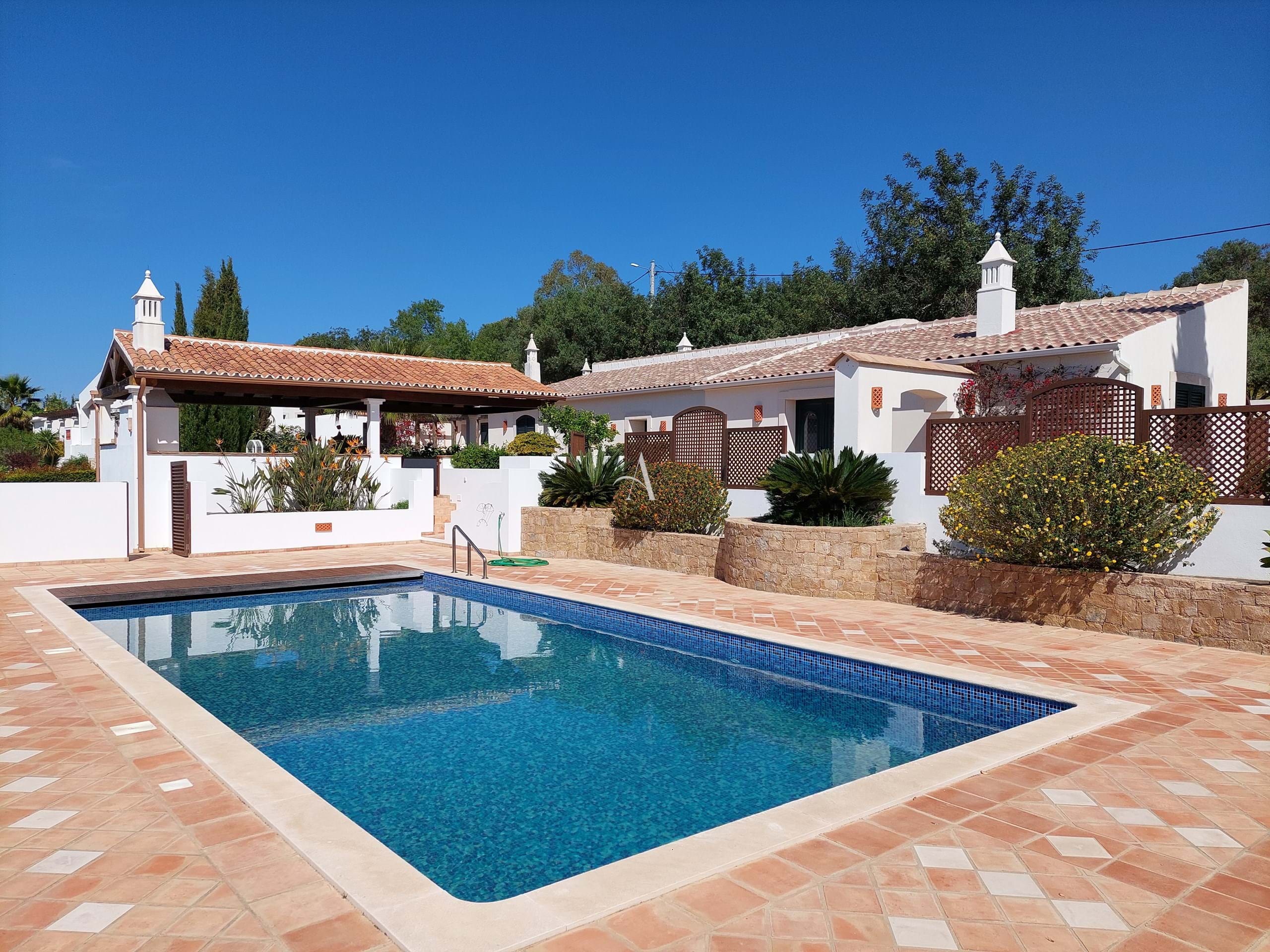 4 Bed, 3 Bath, HouseFor Sale, Sao Bras De Alportel, Faro, 8150-063