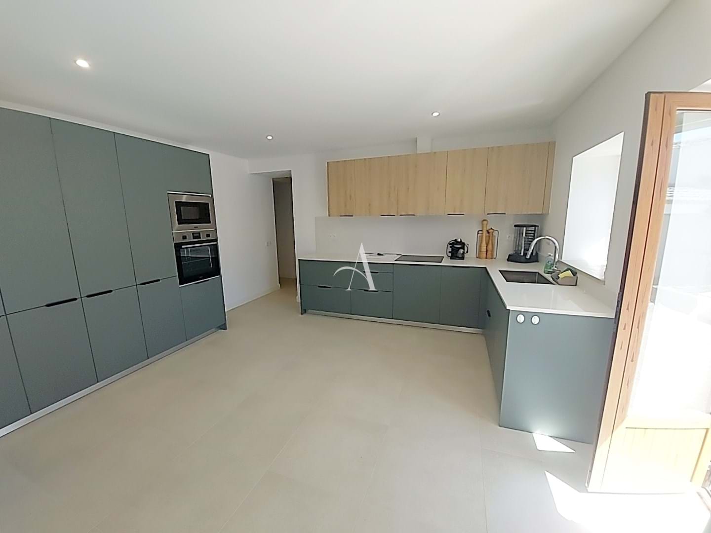4 Bed, 4 Bath, HouseFor Sale, Loulé, Faro 4 Bed, 4 Bath, HouseFor Sale, Loulé, Faro