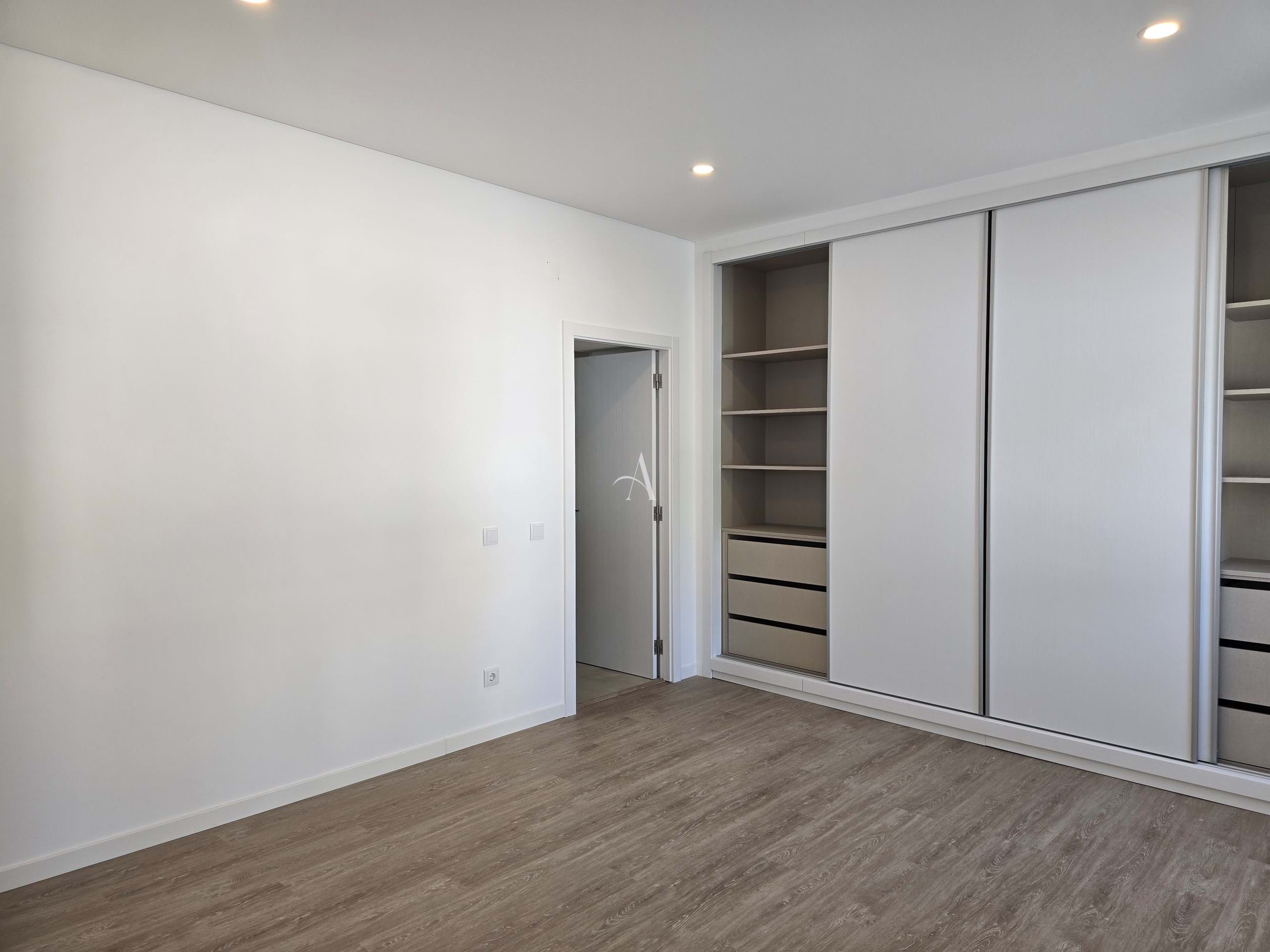 3 Bed, 3 Bath, HouseFor Sale, Sao Bras De Alportel, Faro