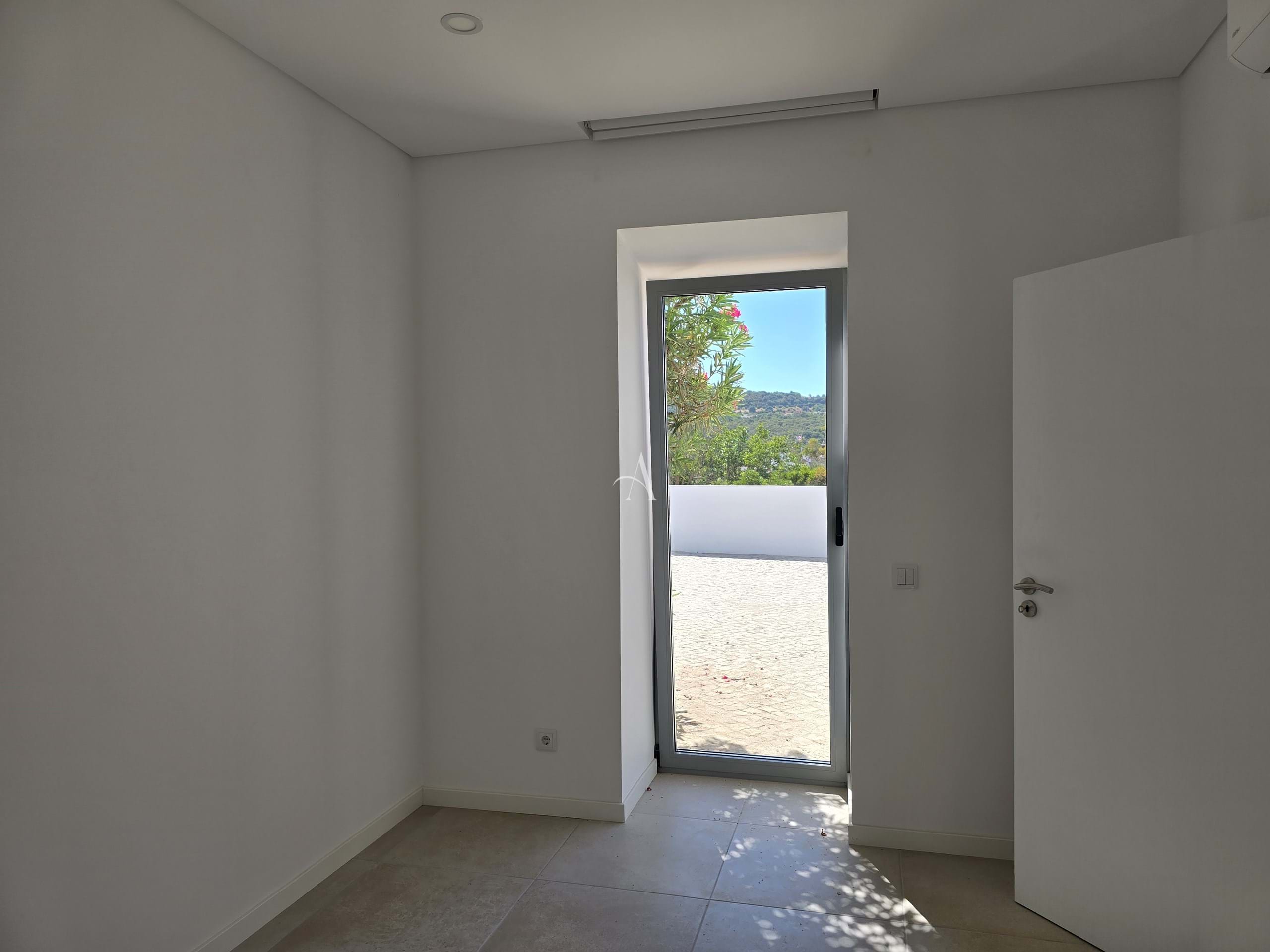 3 Bed, 3 Bath, HouseFor Sale, Sao Bras De Alportel, Faro