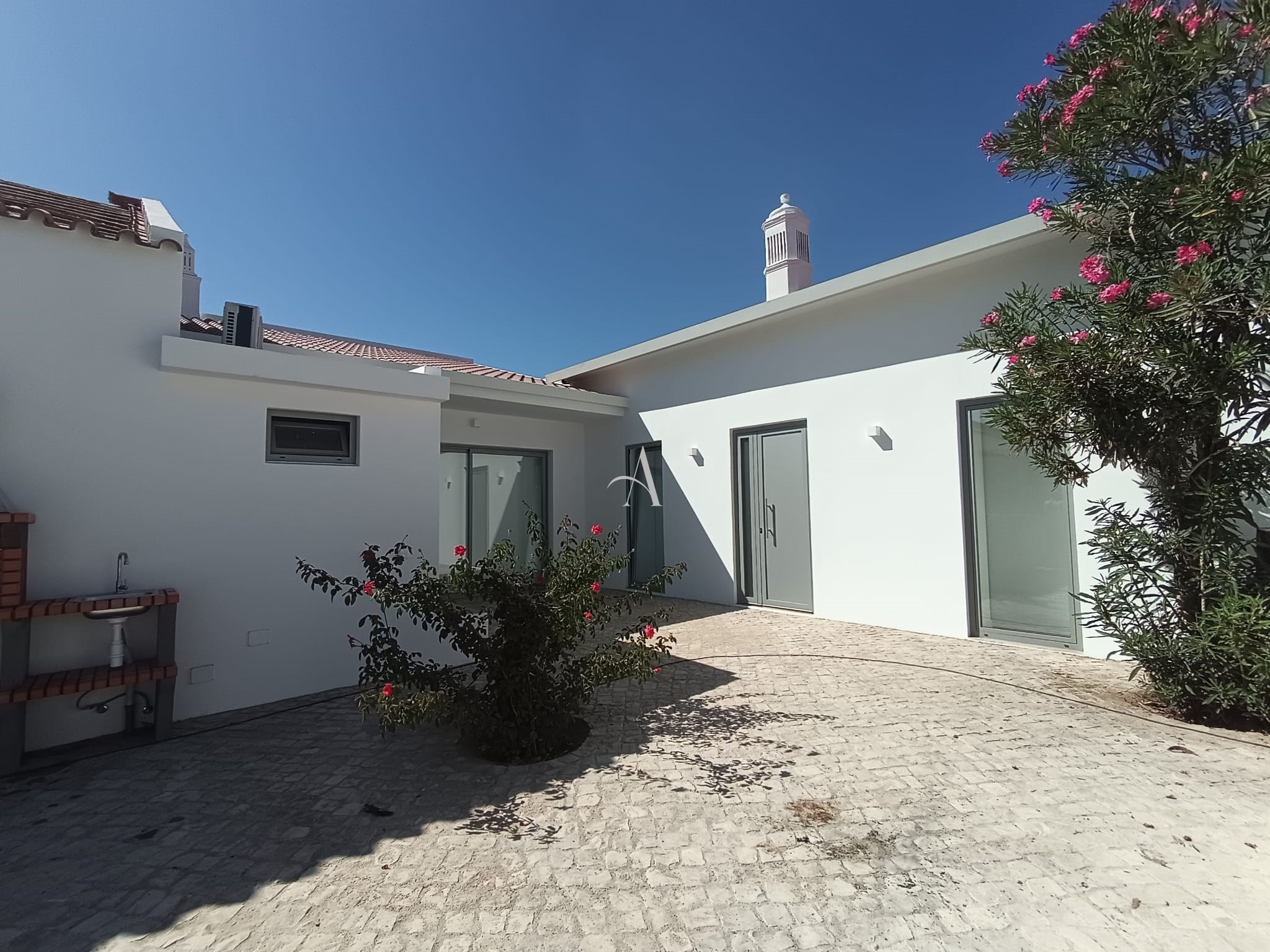 3 Bed, 3 Bath, HouseFor Sale, Sao Bras De Alportel, Faro
