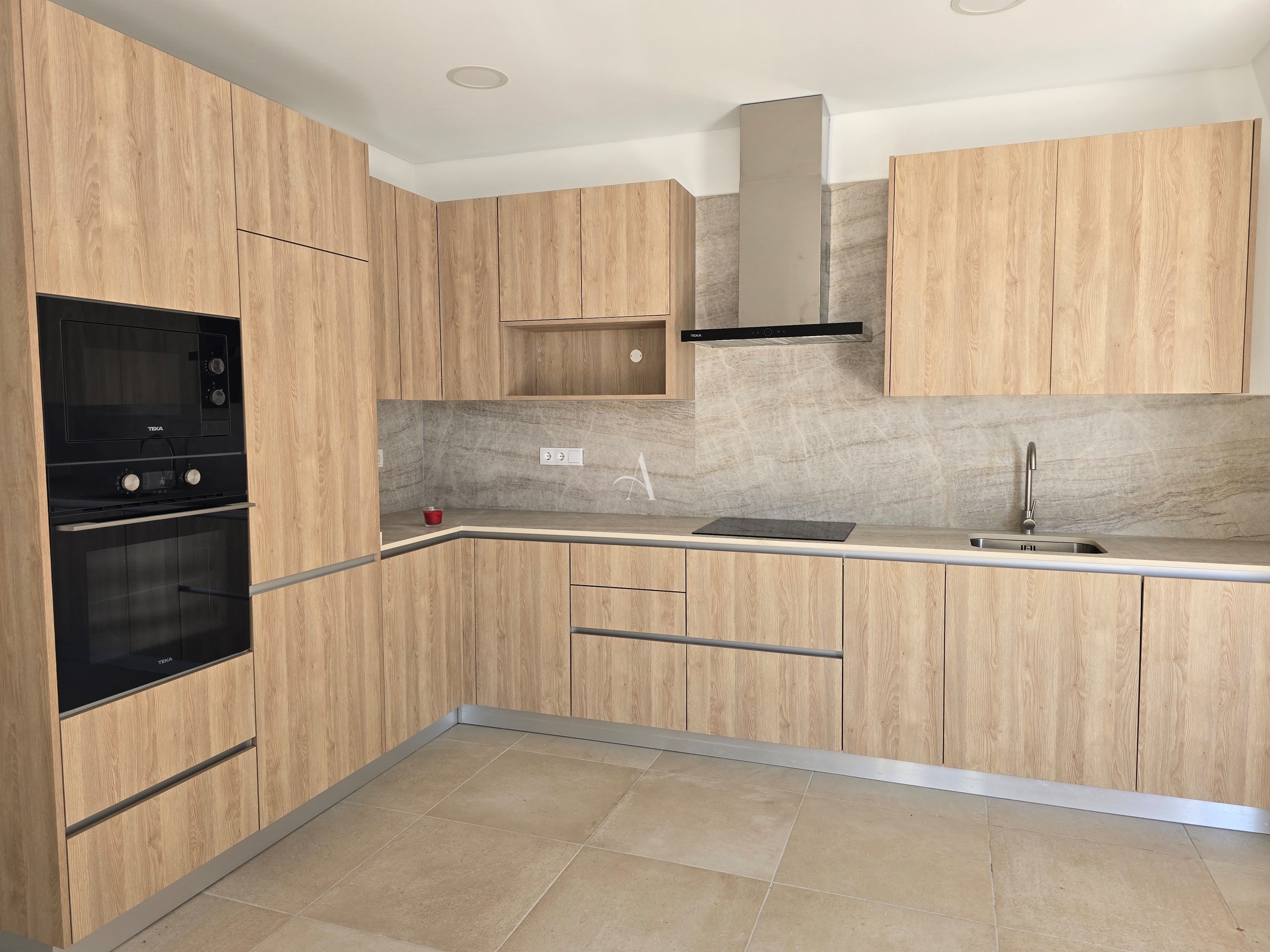 3 Bed, 3 Bath, HouseFor Sale, Sao Bras De Alportel, Faro