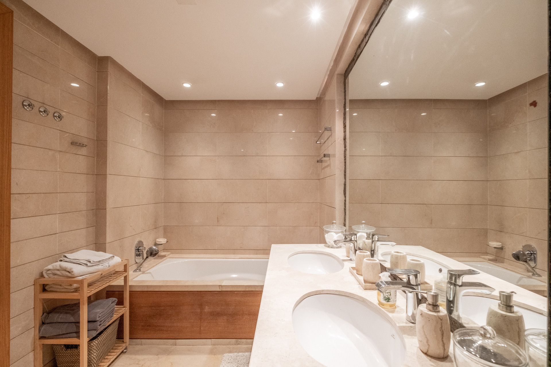 1 Bed, 1 Bath, ApartmentFor Sale, Marbella, Malaga