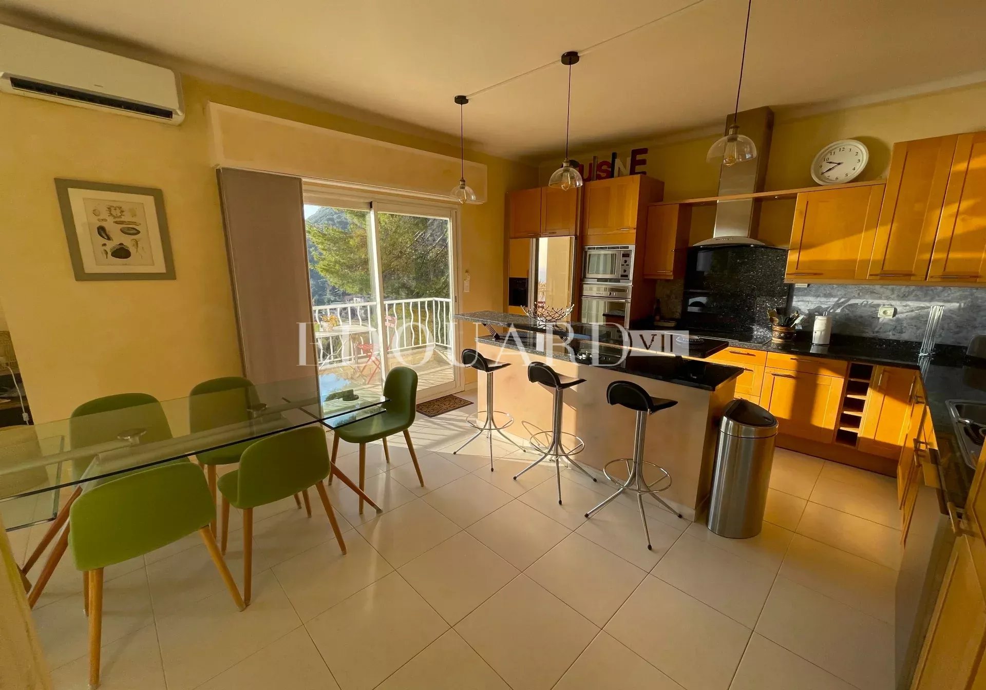 2 Bed, 1 Bath, ApartmentFor Sale, Èze, Alpes-Maritimes
