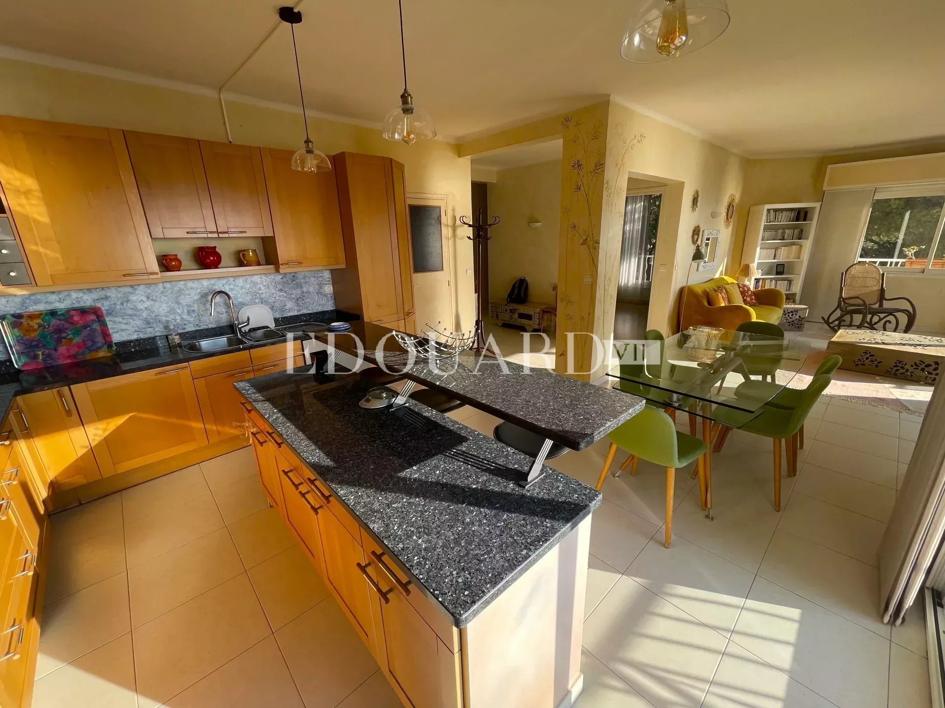 2 Bed, 1 Bath, ApartmentFor Sale, Èze, Alpes-Maritimes