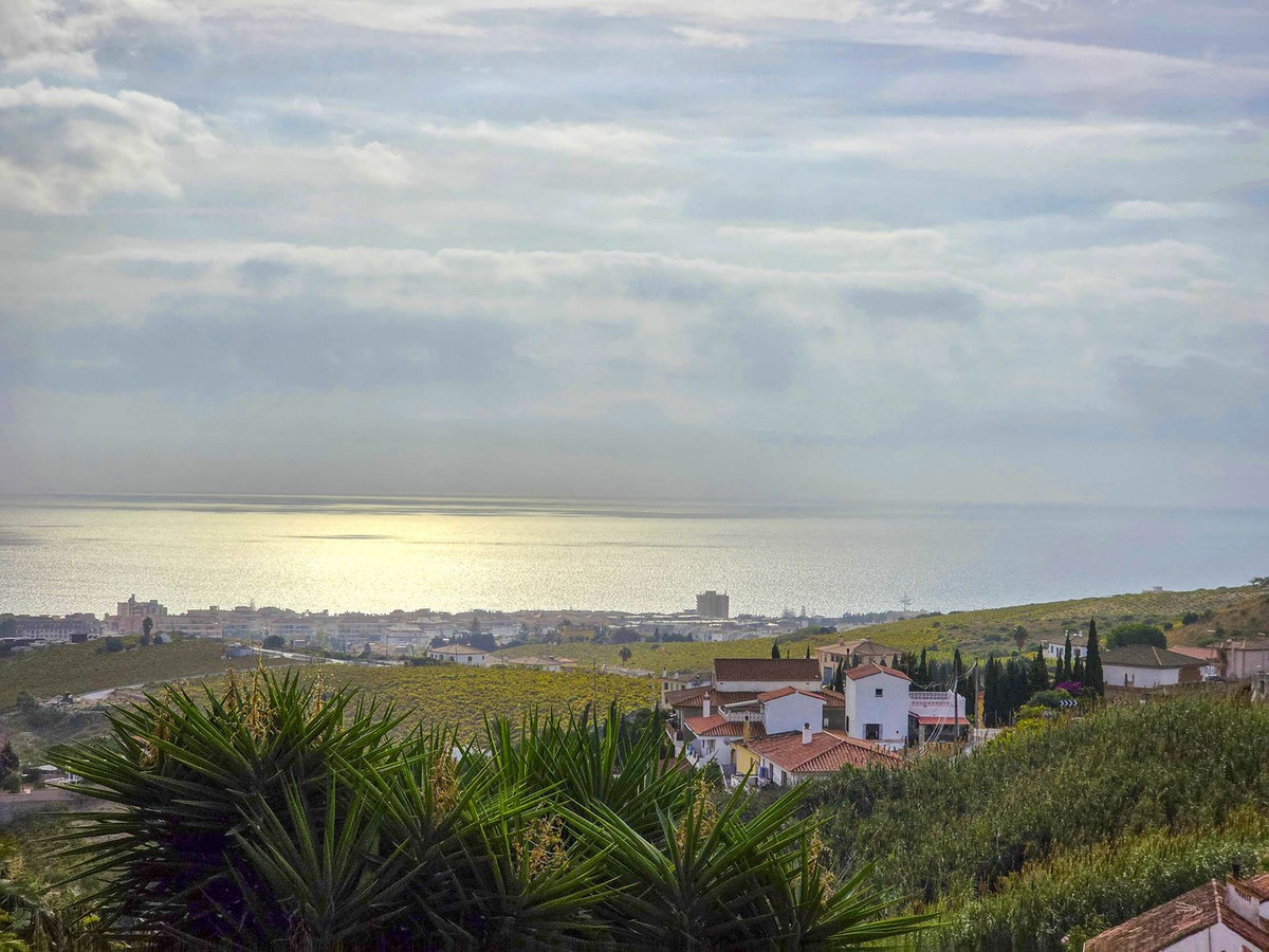 3 Bed, 2 Bath, HouseFor Sale, Manilva, Malaga