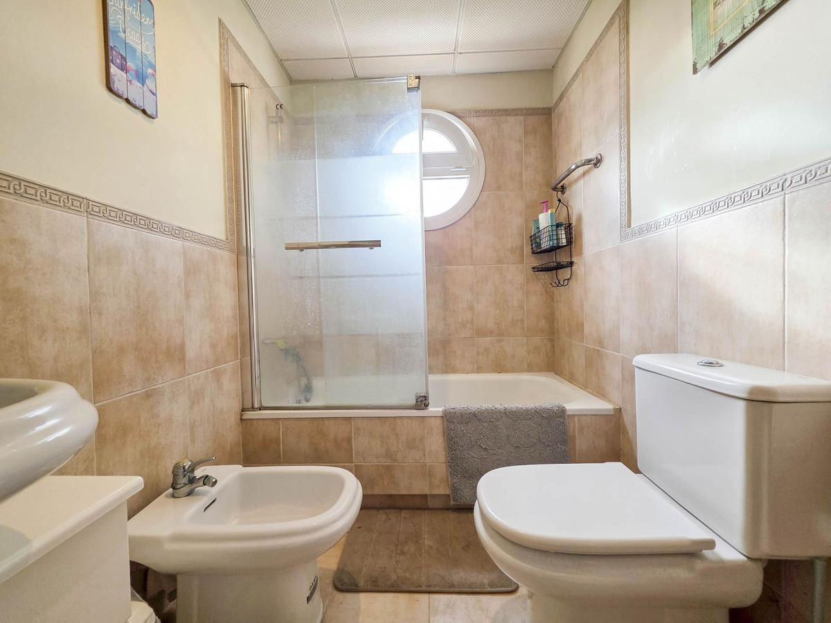 3 Bed, 2 Bath, HouseFor Sale, Manilva, Malaga