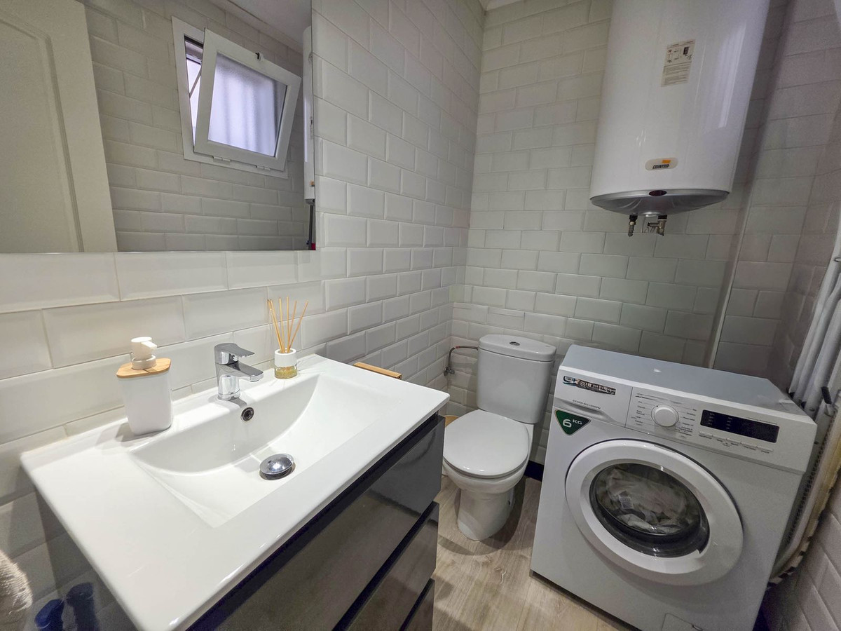 2 Bed, 2 Bath, ApartmentFor Sale, La Duquesa, Malaga 2 Bed, 2 Bath, ApartmentFor Sale, La Duquesa, Malaga