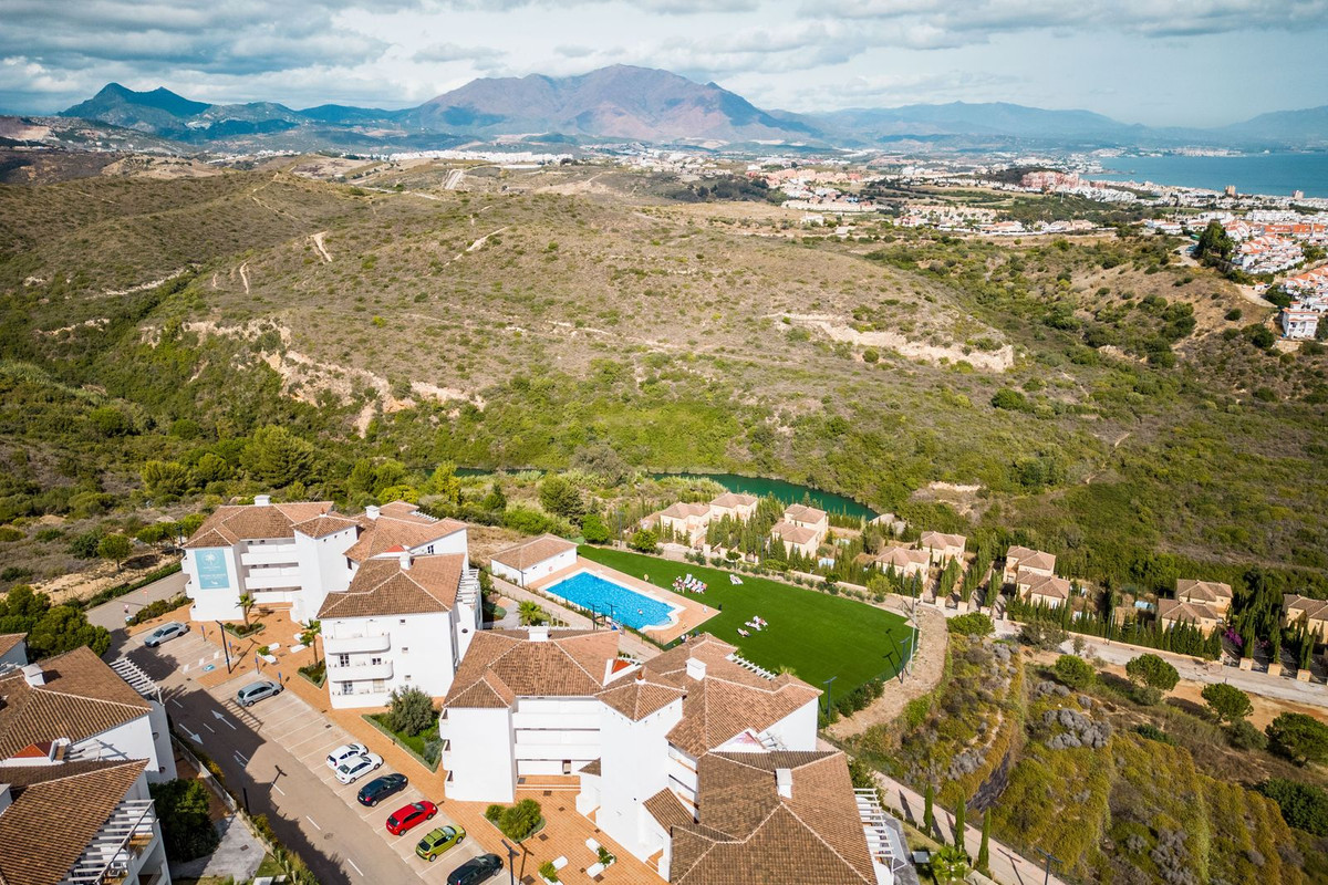 2 Bed, 2 Bath, ApartmentFor Sale, La Duquesa, Malaga 2 Bed, 2 Bath, ApartmentFor Sale, La Duquesa, Malaga