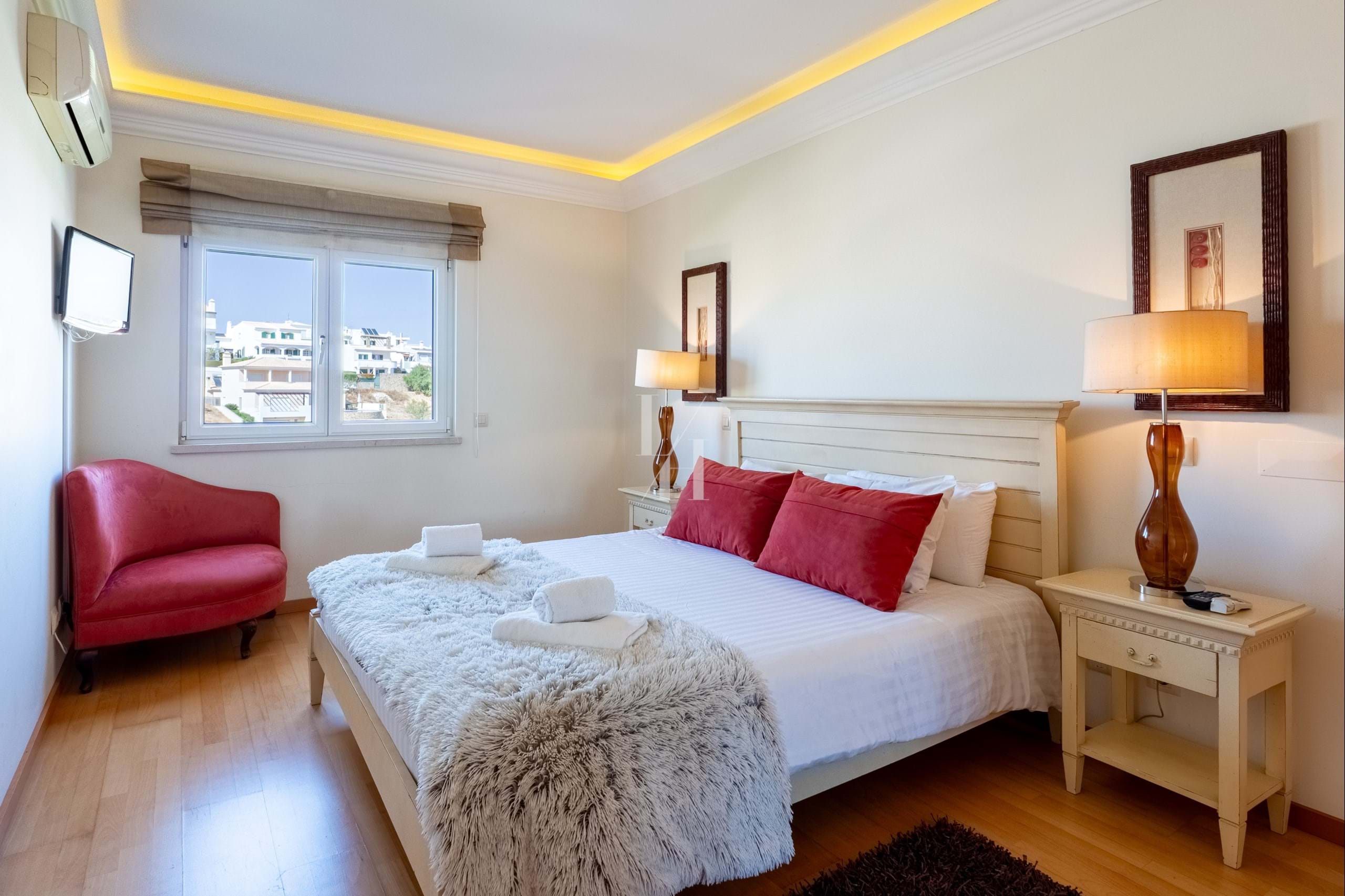 2 Bed, 1 Bath, ApartmentFor Sale, Lagos, Faro, 8600-643 2 Bed, 1 Bath, ApartmentFor Sale, Lagos, Faro, 8600-643