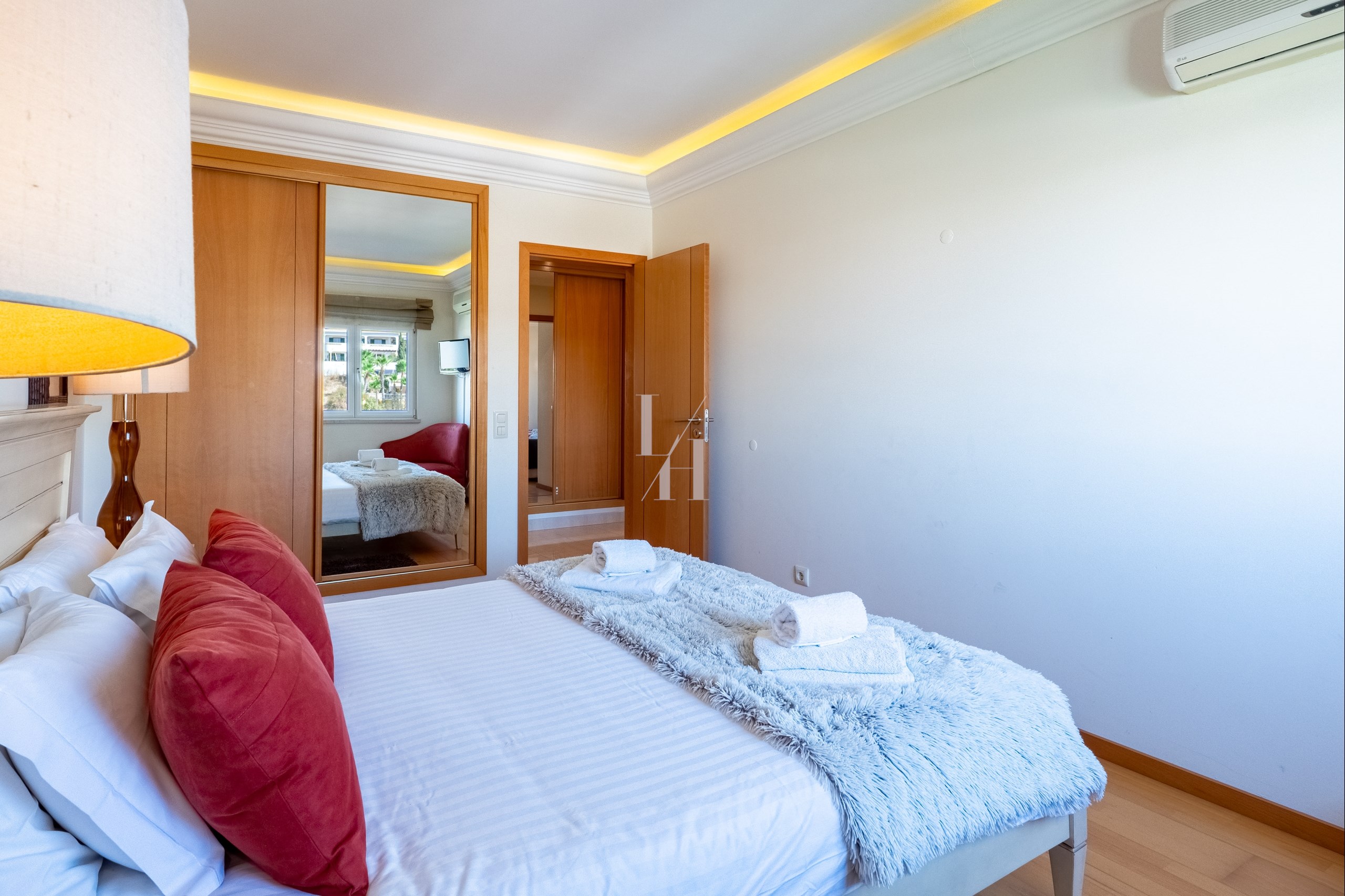 2 Bed, 1 Bath, ApartmentFor Sale, Lagos, Faro, 8600-643 2 Bed, 1 Bath, ApartmentFor Sale, Lagos, Faro, 8600-643