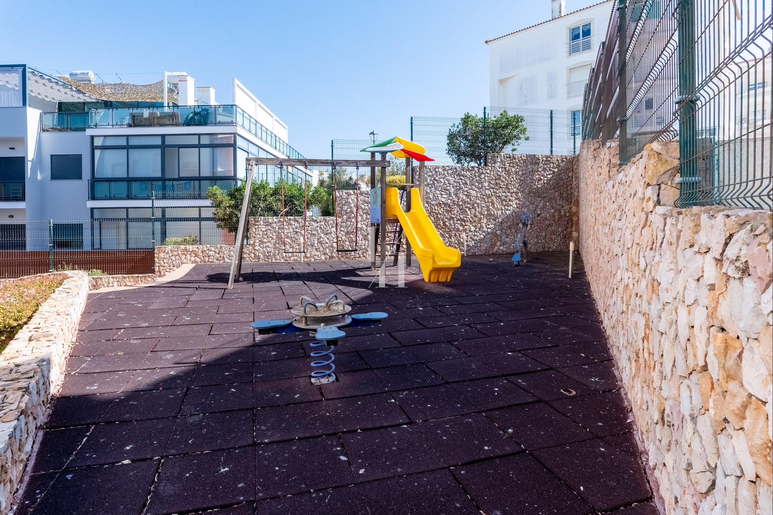 2 Bed, 1 Bath, ApartmentFor Sale, Lagos, Faro, 8600-643 2 Bed, 1 Bath, ApartmentFor Sale, Lagos, Faro, 8600-643