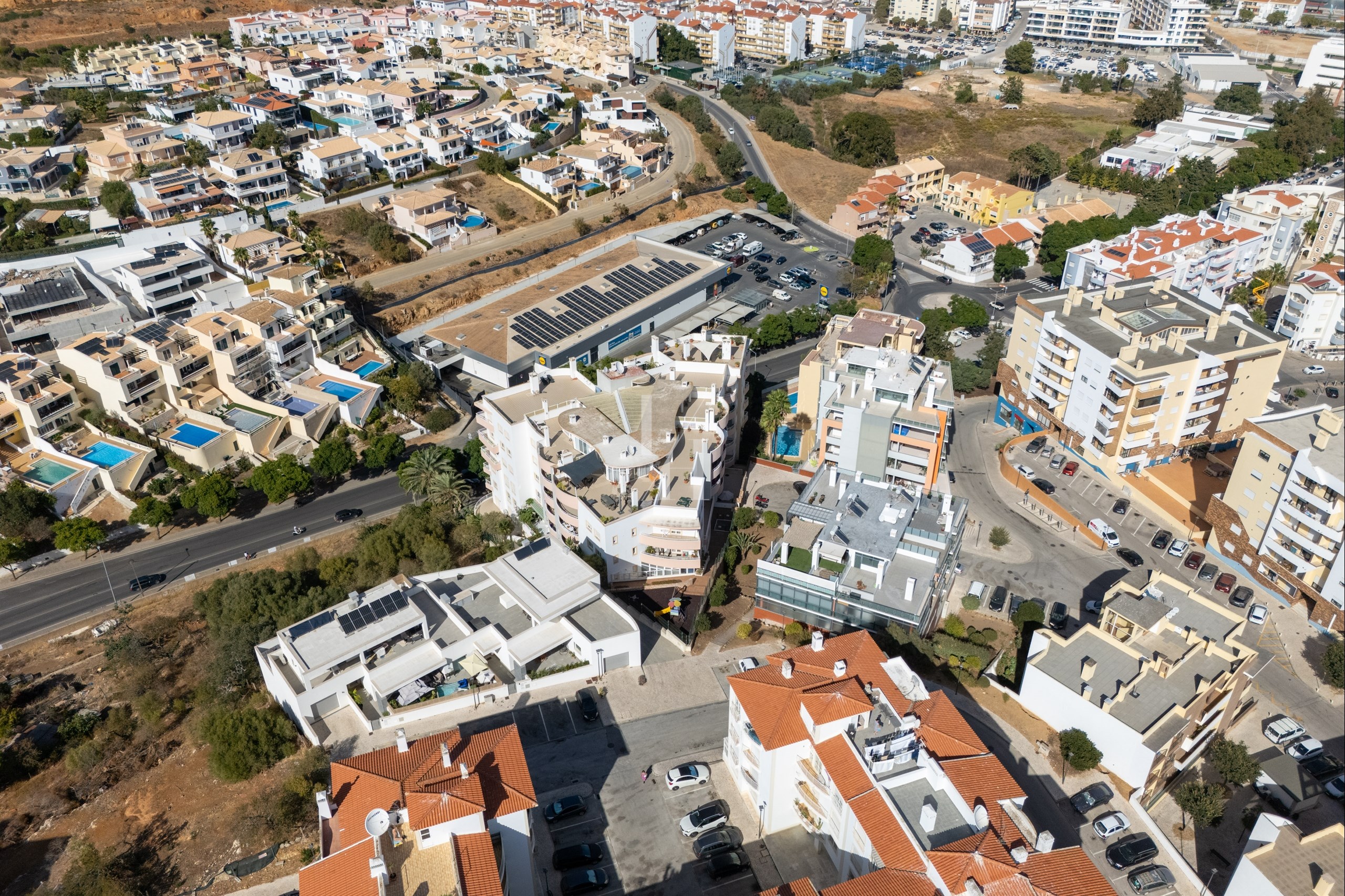 2 Bed, 1 Bath, ApartmentFor Sale, Lagos, Faro, 8600-643 2 Bed, 1 Bath, ApartmentFor Sale, Lagos, Faro, 8600-643