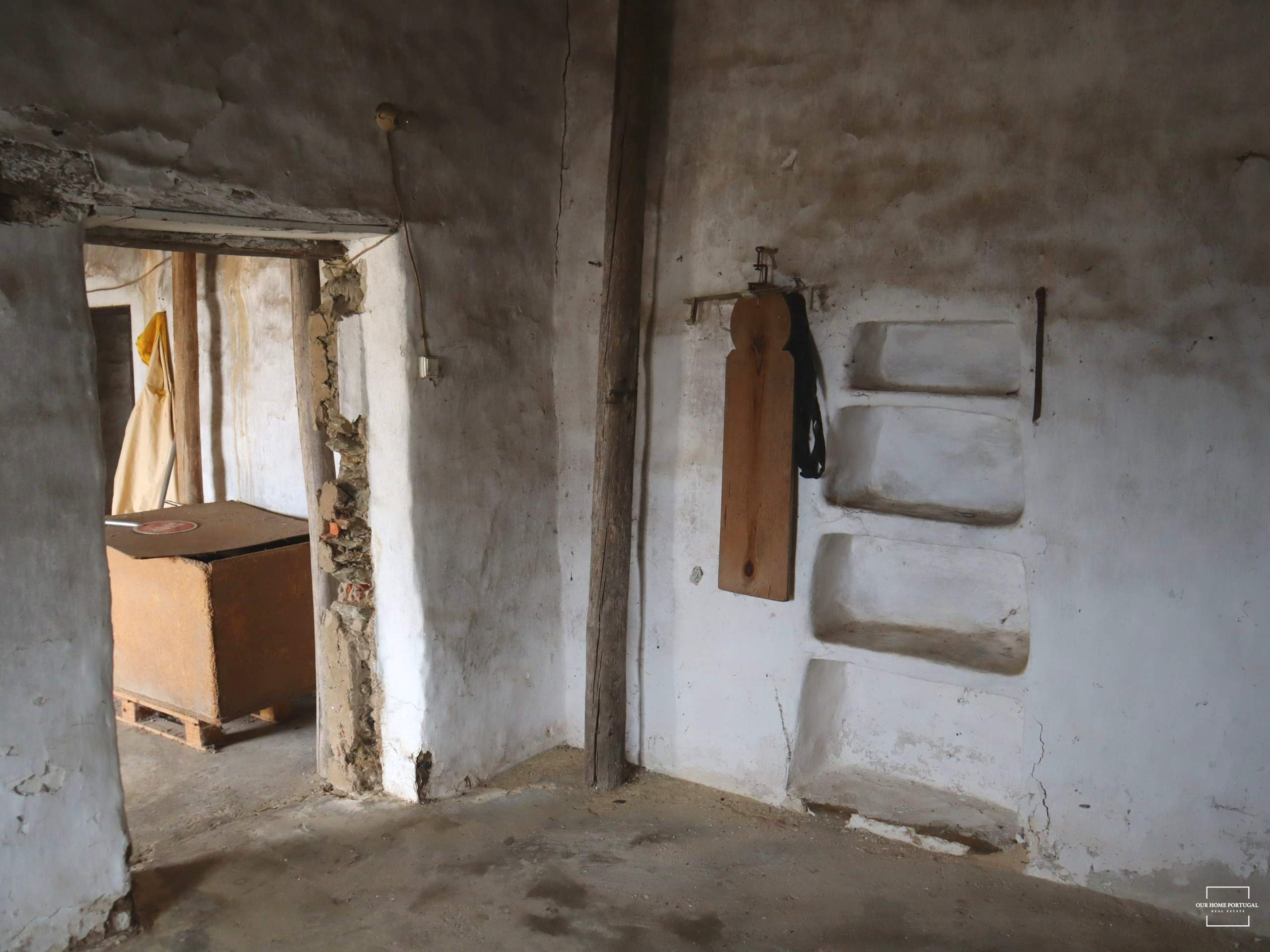 3 Bed, 1 Bath, HouseFor Sale, Loulé, Faro, 8100-183