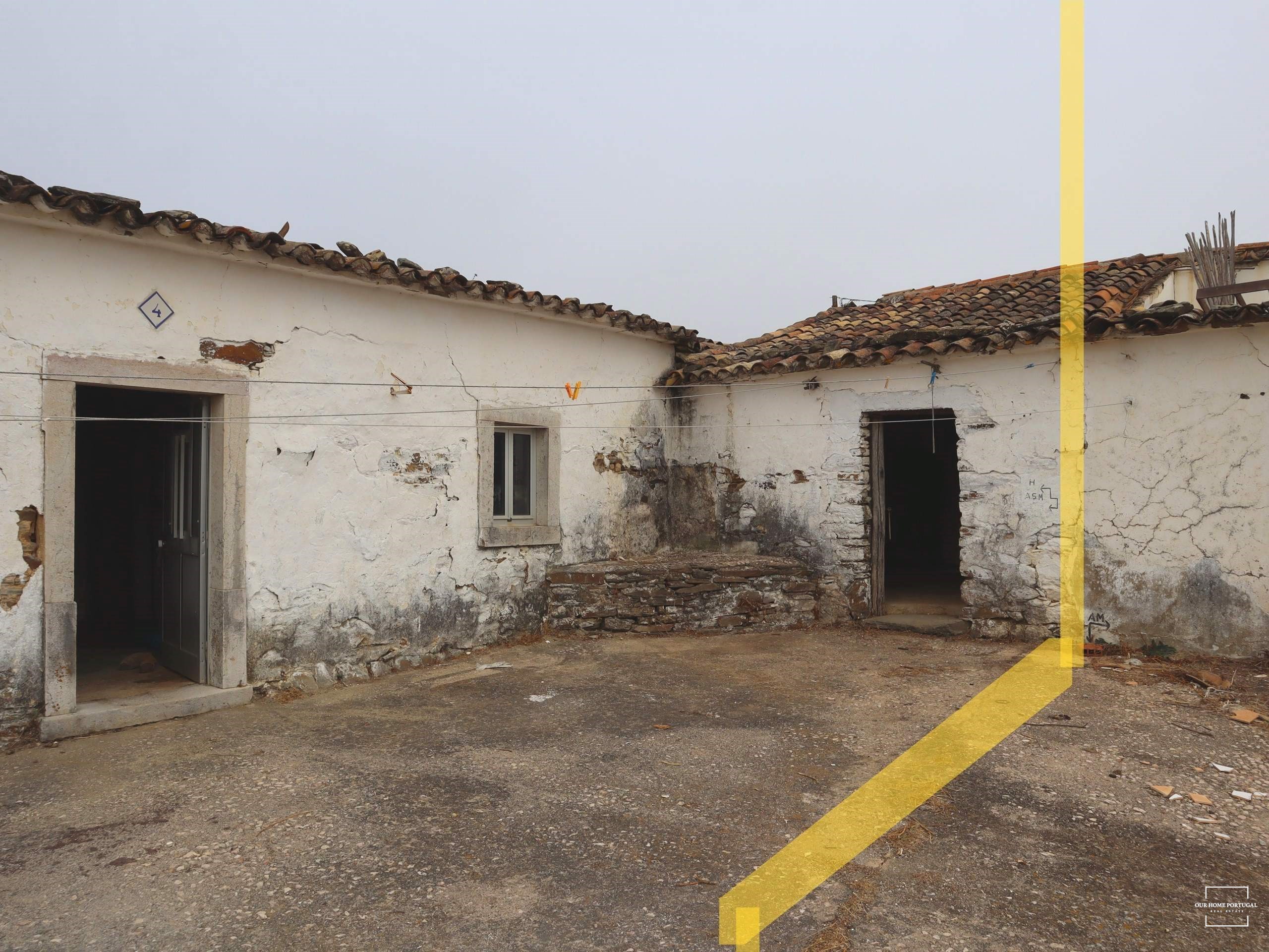 3 Bed, 1 Bath, HouseFor Sale, Loulé, Faro, 8100-183