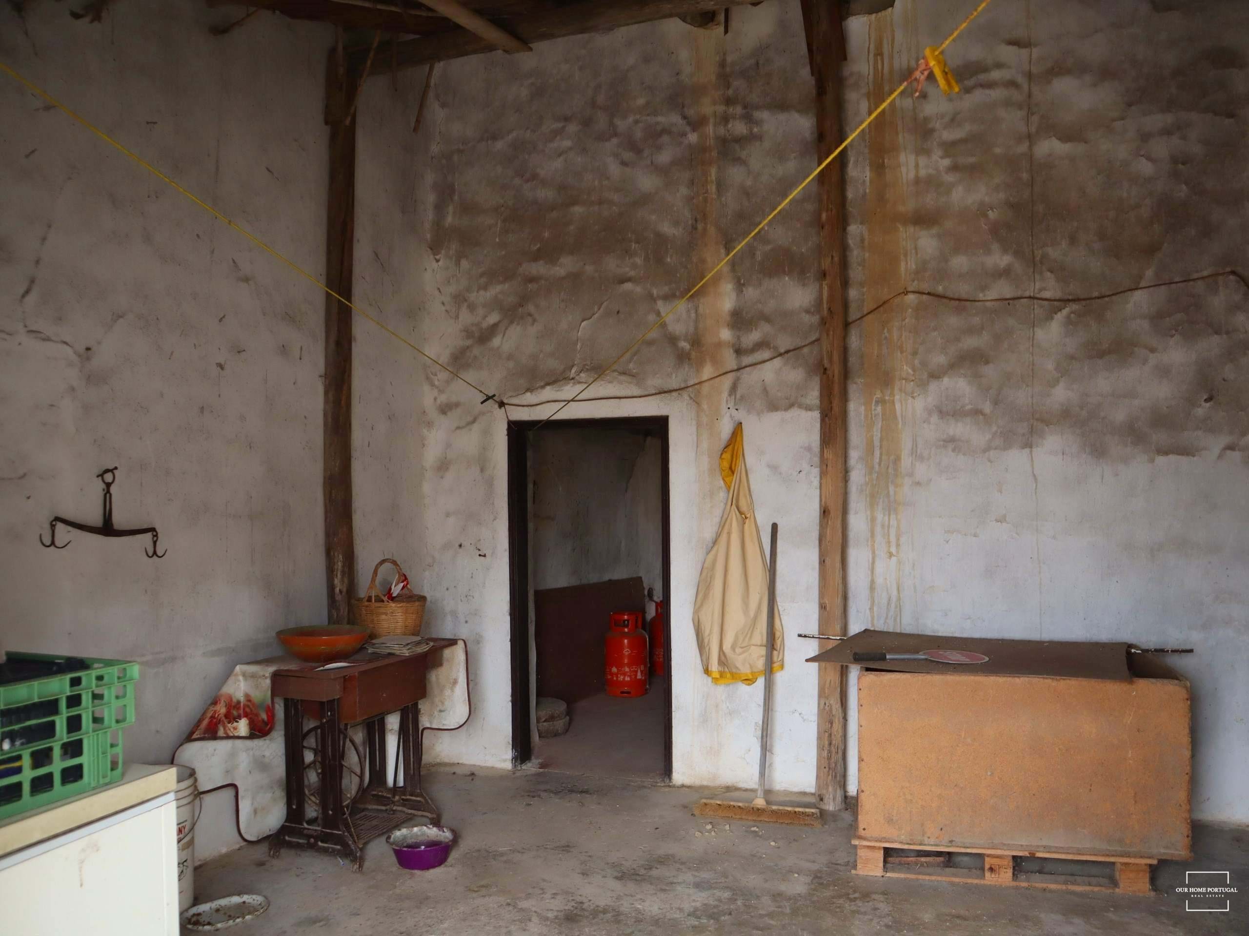 3 Bed, 1 Bath, HouseFor Sale, Loulé, Faro, 8100-183