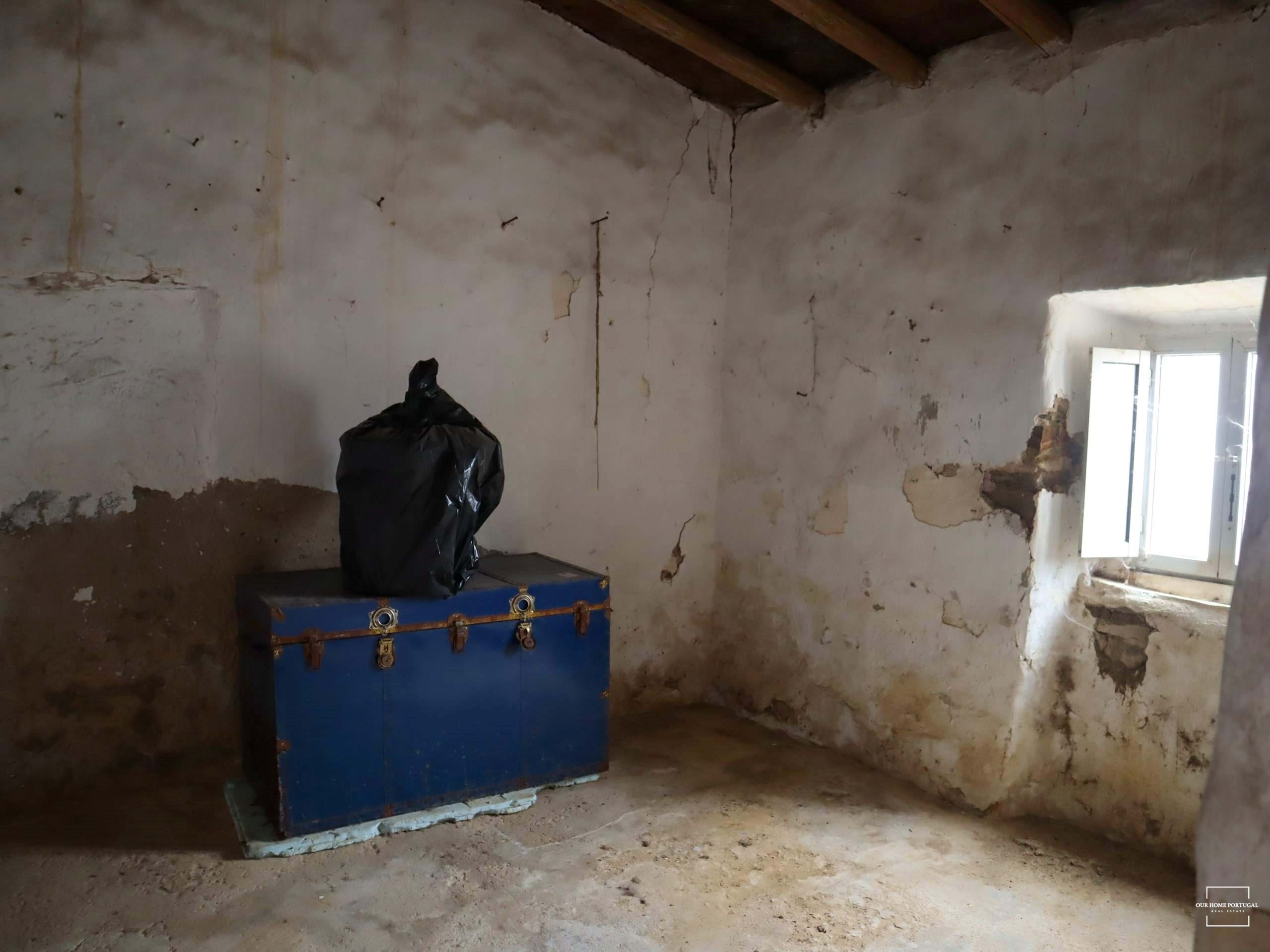 3 Bed, 1 Bath, HouseFor Sale, Loulé, Faro, 8100-183