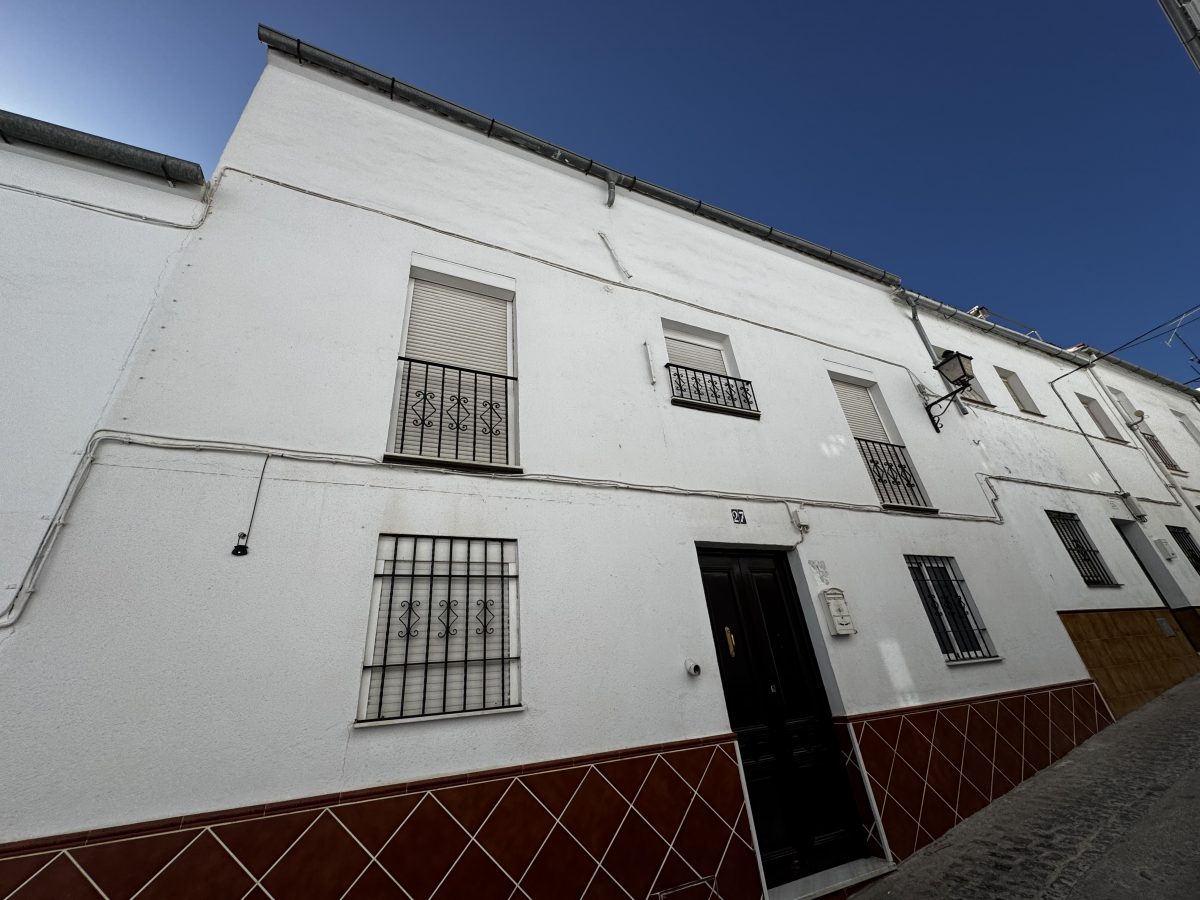 3 Bed, 1 Bath, HouseFor Sale, Olvera, Andalucia