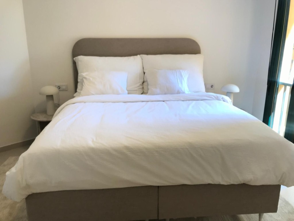 4 Bed, 3 Bath, ApartmentFor Sale, San Pedro de Alcantara, Malaga 4 Bed, 3 Bath, ApartmentFor Sale, San Pedro de Alcantara, Malaga