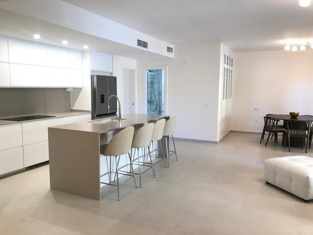 4 Bed, 3 Bath, ApartmentFor Sale, San Pedro de Alcantara, Malaga 4 Bed, 3 Bath, ApartmentFor Sale, San Pedro de Alcantara, Malaga